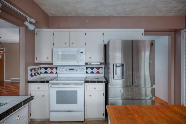 16535 Plank ROAD, Union Grove, WI 53182