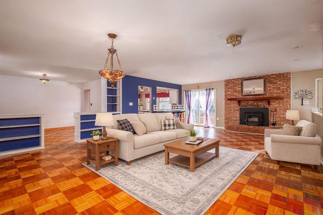 16535 Plank ROAD, Union Grove, WI 53182