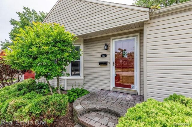 4313 Berkshire Road, Royal Oak, MI 48073