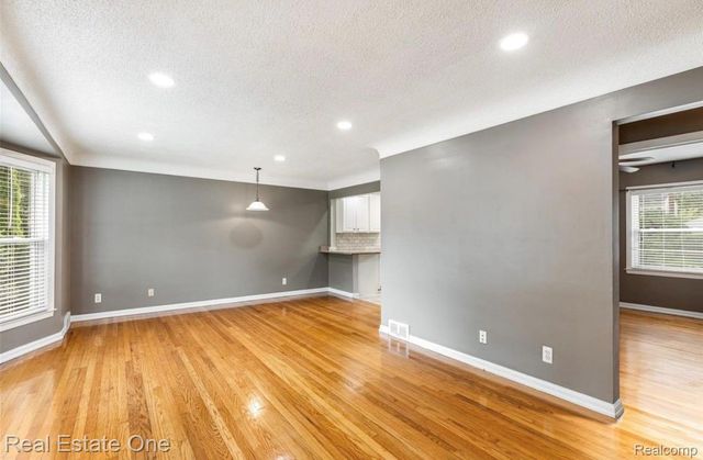 4313 Berkshire Road, Royal Oak, MI 48073