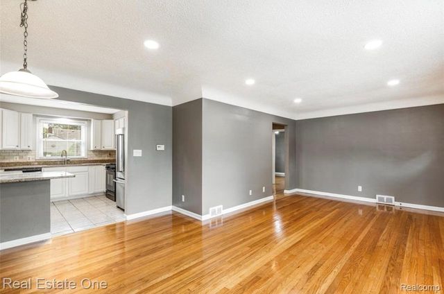 4313 Berkshire Road, Royal Oak, MI 48073