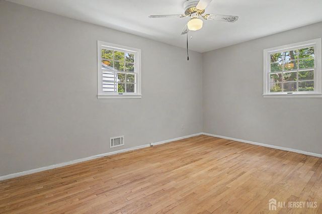 287 Crestwood Drive, Milltown, NJ 08850