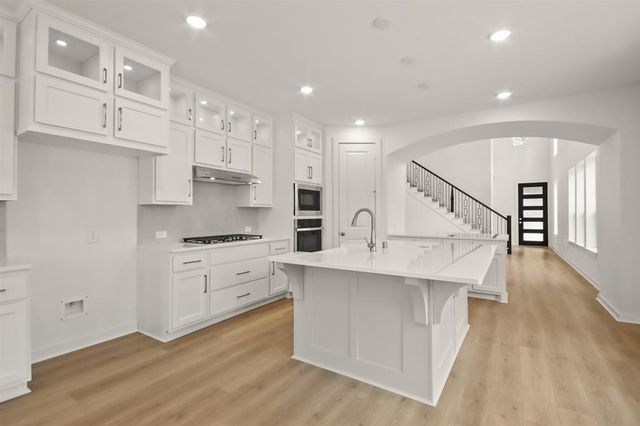 122 Canary Island Circle, Montgomery, TX 77316