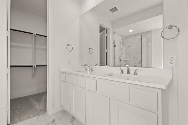 122 Canary Island Circle, Montgomery, TX 77316