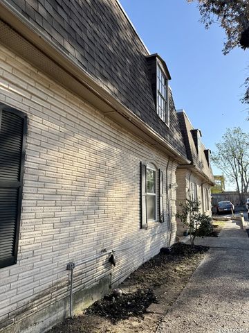 170 De Chantle Rd Apt 107, San Antonio, TX 78201