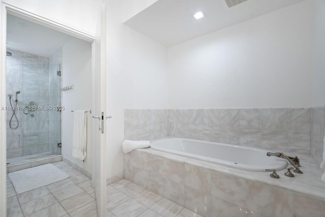 50 S Pointe Dr 1506, Miami Beach, FL 33139