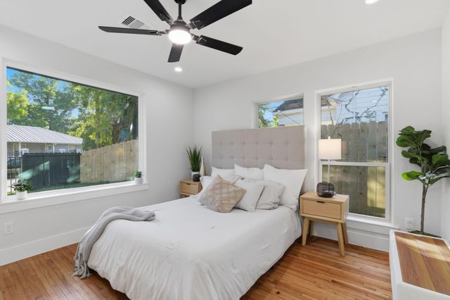 5002 Park Drive, Houston, TX 77023