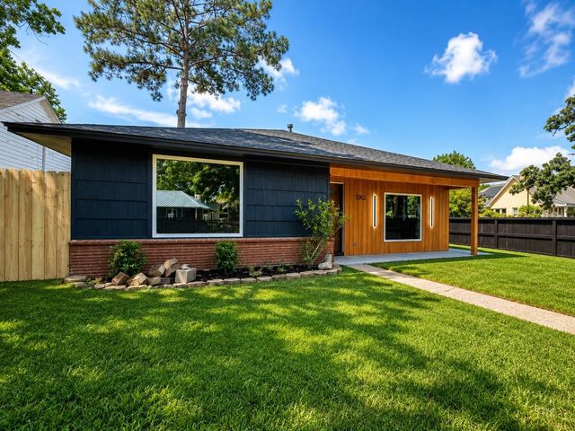 5002 Park Drive, Houston, TX 77023