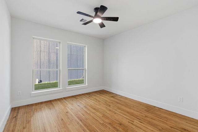 5002 Park Drive, Houston, TX 77023