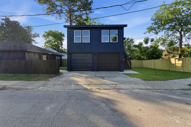 5002 Park Drive, Houston, TX 77023