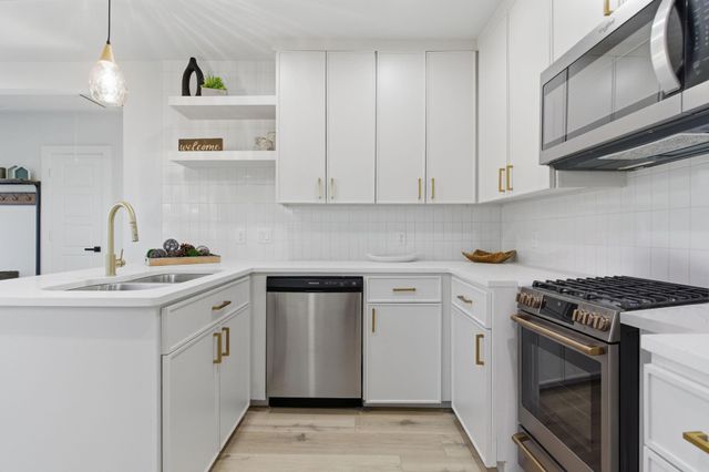 5002 Park Drive, Houston, TX 77023