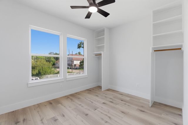 5002 Park Drive, Houston, TX 77023