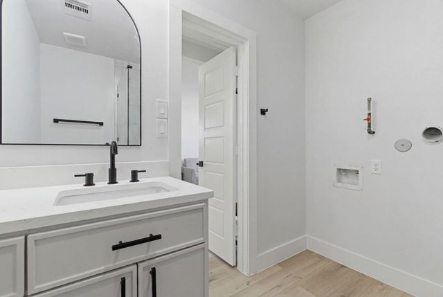 5002 Park Drive, Houston, TX 77023