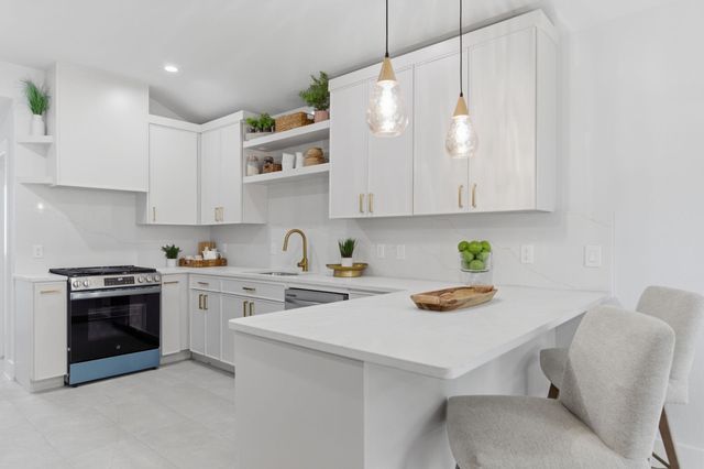 5002 Park Drive, Houston, TX 77023