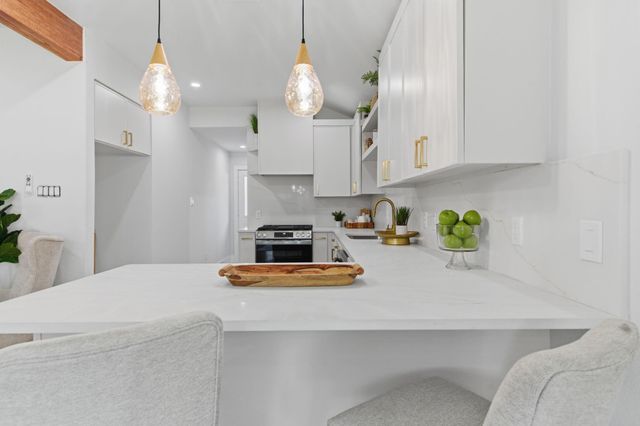 5002 Park Drive, Houston, TX 77023
