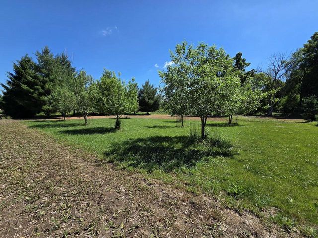 W985 Fur Farm ROAD, New Holstein, WI 53061