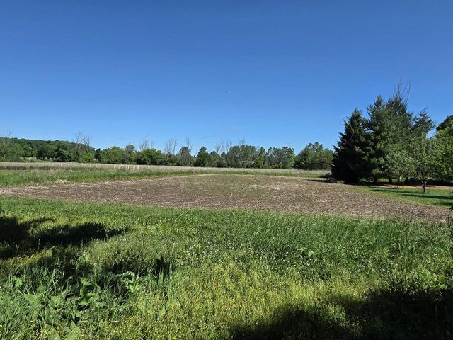 W985 Fur Farm ROAD, New Holstein, WI 53061