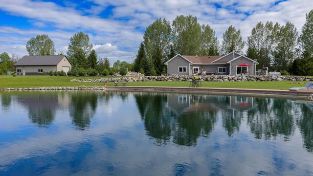 W985 Fur Farm ROAD, New Holstein, WI 53061
