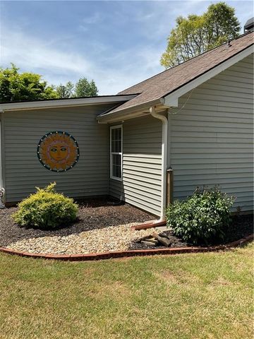 5403 Stone Trace, Gainesville, GA 30504