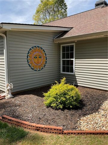 5403 Stone Trace, Gainesville, GA 30504