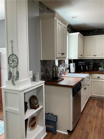 5403 Stone Trace, Gainesville, GA 30504