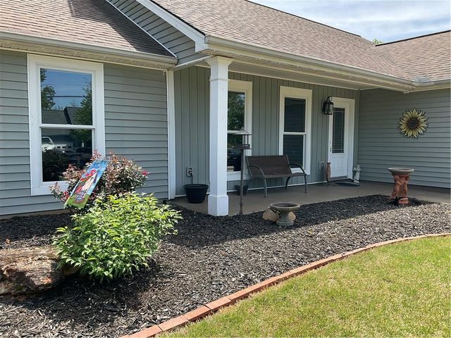 5403 Stone Trace, Gainesville, GA 30504