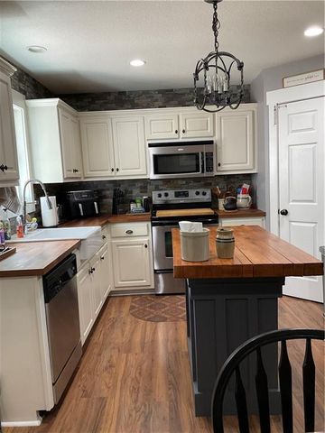 5403 Stone Trace, Gainesville, GA 30504