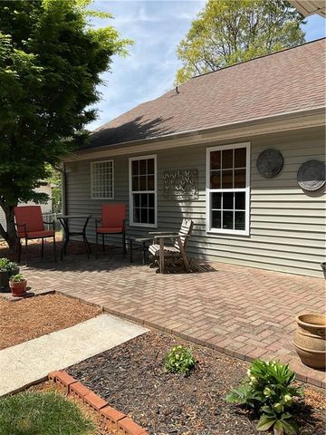 5403 Stone Trace, Gainesville, GA 30504