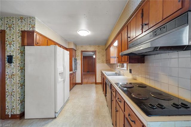 680 Chester Road, Winston-salem, NC 27104