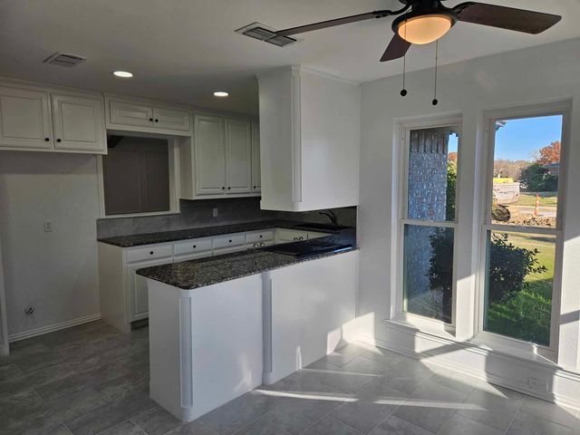 201 W Louella Drive, Hurst, TX 76054