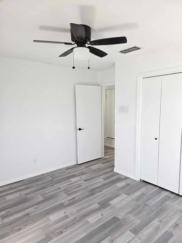 201 W Louella Drive, Hurst, TX 76054