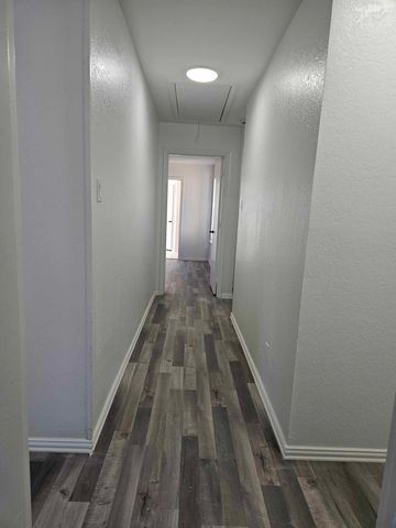 201 W Louella Drive, Hurst, TX 76054