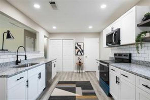 54 Jean Court, Hiram, GA 30141