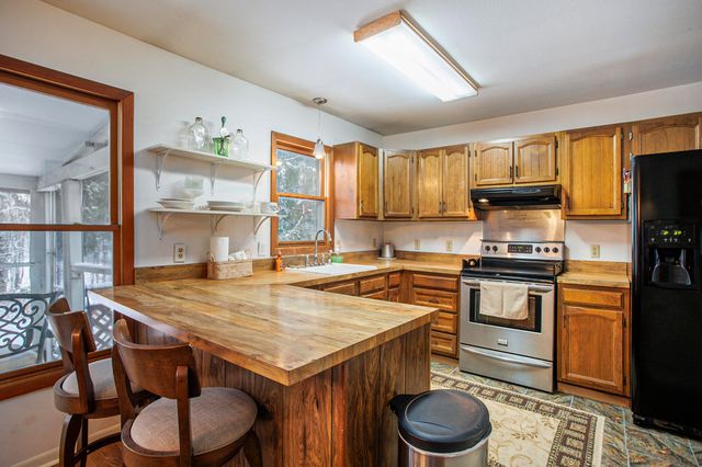 8295 D Drive S, Newton Twp, MI 49033