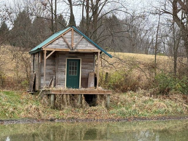 8295 D Drive S, Newton Twp, MI 49033