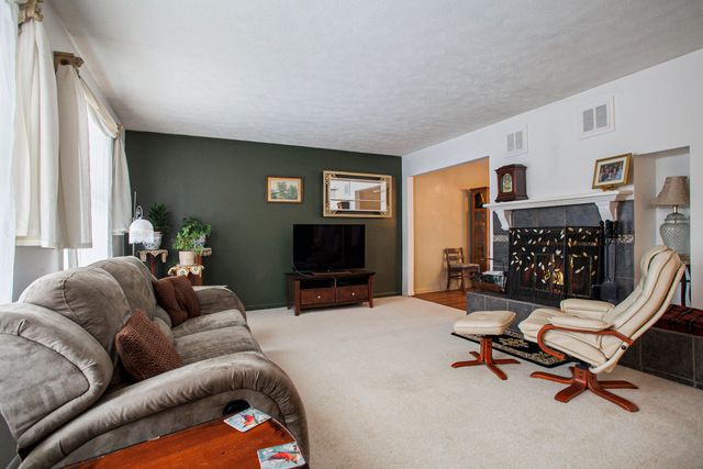 8295 D Drive S, Newton Twp, MI 49033