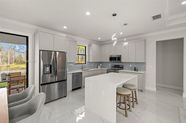 4282 2ND AVE SE, Naples, FL 34117