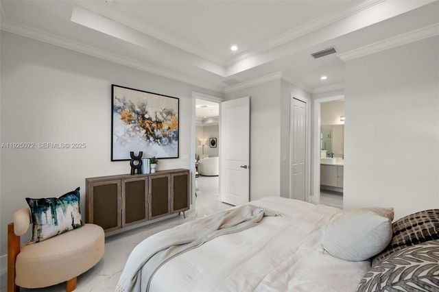 4282 2ND AVE SE, Naples, FL 34117