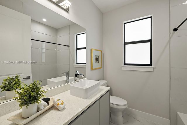 4282 2ND AVE SE, Naples, FL 34117