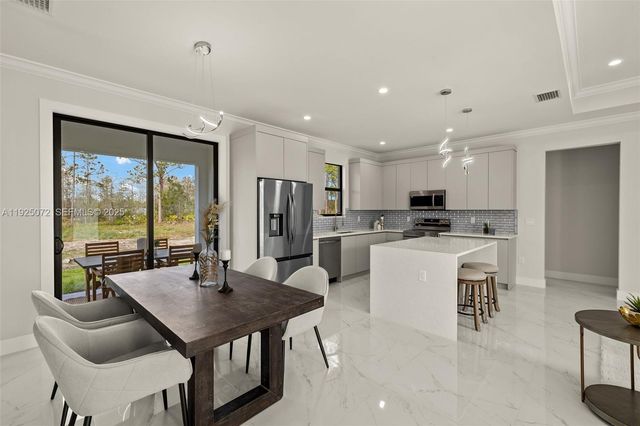 4282 2ND AVE SE, Naples, FL 34117