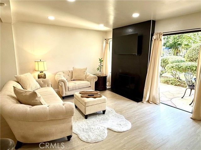 5720 Owensmouth 152, Woodland Hills (los Angeles), CA 91367
