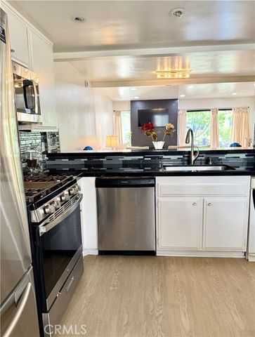 5720 Owensmouth 152, Woodland Hills (los Angeles), CA 91367