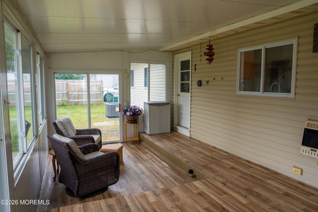 129 Spray Avenue, Beachwood, NJ 08722