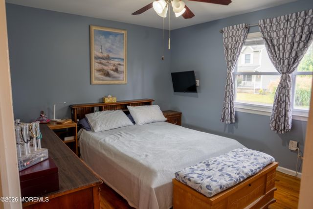 129 Spray Avenue, Beachwood, NJ 08722