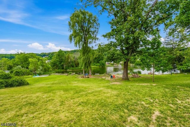 194 Decker Pond Rd, Green Twp., NJ 07821
