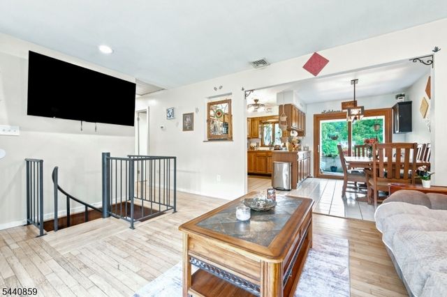 194 Decker Pond Rd, Green Twp., NJ 07821