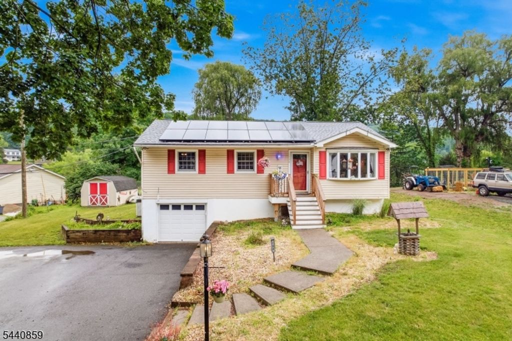 194 Decker Pond Rd, Green Twp., NJ 07821