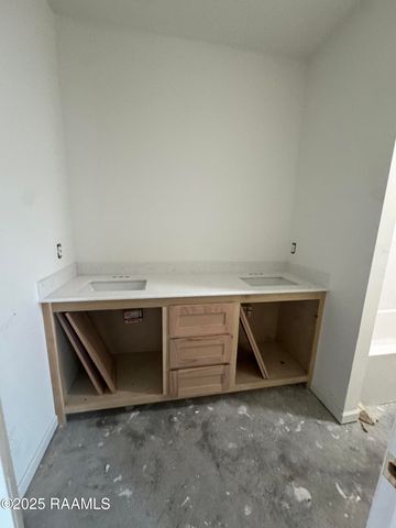 203 Deerfield Loop, Duson, LA 70529