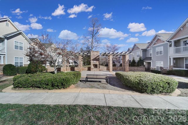 14844 Scothurst Lane, Charlotte, NC 28277