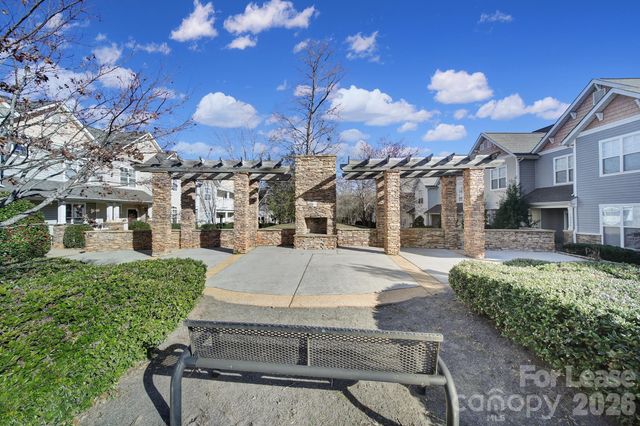 14844 Scothurst Lane, Charlotte, NC 28277